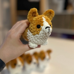 Corgi kutyus a gyerekek kezébe, Játék & Sport, Plüssállat & Játékfigura, Kutya, Horgolás, MESKA