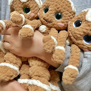 Alvós Kis Süti Emberke - játék & sport - plüssállat & játékfigura - plüss mesefigurák - Meska.hu