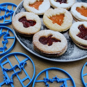 Karácsonyi Linzer Kiszúró Készlet Vagy Darabáron - otthon & életmód - konyhafelszerelés, tálalás - sütés, főzés - sütikiszúró - Meska.hu