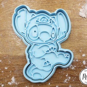 Ölelgetős Stitch Karácsonyi  Sütikiszúró Mese Karakterek Disney Gyerekeknek Ünnepi Lilo és Stitch - karácsony - karácsonyi sütés-főzés - Meska.hu