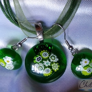 Zöld - fehér virágcsokor ékszerszett- Millefiori virágos nyakék fülbevalóval - Meska.hu