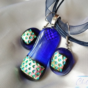 Királykék karácsonyfadíszek - átlátszó ékszerüveg medál és lógós fülbevaló - ékszer - ékszerszett - Meska.hu