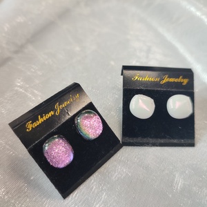 Csillogó feher és rózsaszín dichroic antiallergén üvegékszer pötty fülik, Ékszer, Fülbevaló, Pötty fülbevaló, Ékszerkészítés, Üvegművészet, MESKA