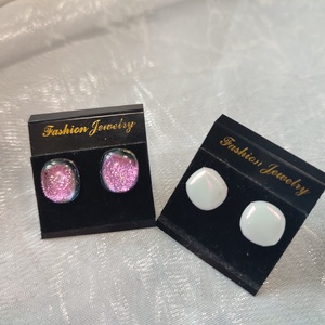 Csillogó feher és rózsaszín dichroic antiallergén üvegékszer pötty fülik - ékszer - fülbevaló - pötty fülbevaló - Meska.hu