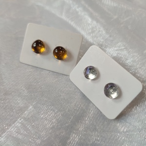 Ezüst és arany antiallergén üvegékszer pötty fülik - ékszer - fülbevaló - pötty fülbevaló - Meska.hu