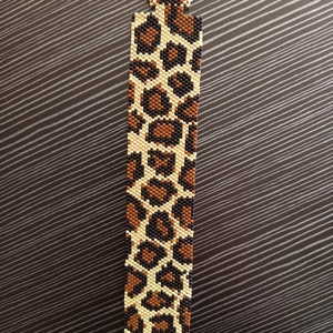 Leopárdmintás karkötő, Ékszer, Karkötő, Gyöngyös karkötő, Ékszerkészítés, Gyöngyfűzés, gyöngyhímzés, MESKA