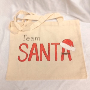 Kézzel festett vászontáska - team santa, Táska & Tok, Bevásárlás & Shopper táska, Shopper, textiltáska, szatyor, Festett tárgyak, Varrás, MESKA