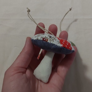 Patchwork gomba karácsonyfadísz szett - karácsony - karácsonyi lakásdekoráció - karácsonyfadíszek - Meska.hu