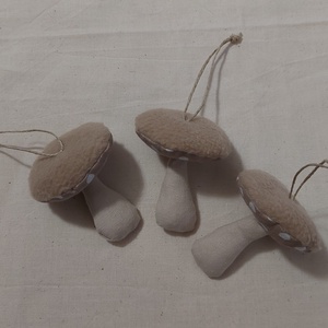 Plüss gomba karácsonyfadísz szett - Meska.hu