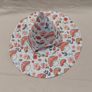 Gomba mintás boszorkány kalap, sapka - ruha & divat - jelmez & álarc - jelmez - Meska.hu