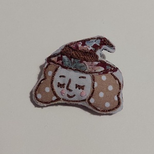 Boszorkány hímzett textil bross, kitűző - Meska.hu