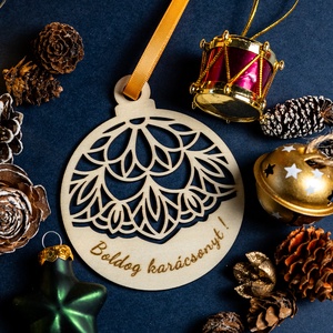 Egyedi feliratozható karácsonyfadísz, Karácsony, Karácsonyi lakásdekoráció, Karácsonyfadíszek, Famegmunkálás, Gravírozás, pirográfia, MESKA