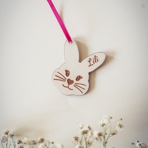 4 db-os Egyedi névre szóló, feliratozható húsvéti nyuszi ajándékkísérő, ajándékjelölő, Otthon & Életmód, Dekoráció, Fali és függő dekoráció, Függődísz, Famegmunkálás, Gravírozás, pirográfia, MESKA
