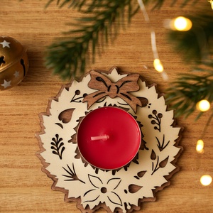 Karácsonyi koszorú mintás mécses tartó ajándék teamécsessel (limitált darabszámban mézeskalácsos illattal) , Karácsony, Karácsonyi lakásdekoráció, Karácsonyi illatgyertya, mécses, Famegmunkálás, Gravírozás, pirográfia, MESKA