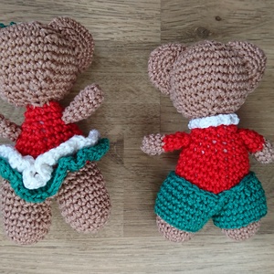 Nemzeti színű ruhás kismacik - játék & sport - plüssállat & játékfigura - maci - Meska.hu