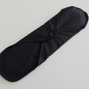 31 cm-es mosható női betét- maxi - fekete/ intimbetét, mosható textil betét, környezetbarát termék - Meska.hu