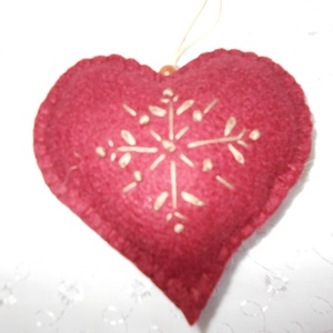 Hímzett dísz - karácsony - karácsonyi ajándékozás - karácsonyi képeslap, üdvözlőlap, ajándékkísérő - Meska.hu