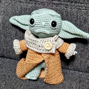 Baby Yoda 16cm magas  - játék & sport - plüssállat & játékfigura - plüss mesefigurák - Meska.hu