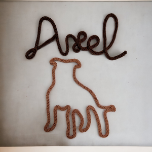 Amerikai staffordshire terrier hívónévvel, Otthon & Életmód, Dekoráció, Ajtó- és ablak dekoráció, Ablakdísz, Kötés, Mindenmás, MESKA