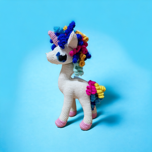 Unicornis Amigurumi technikával kézzel horgolt , Játék & Sport, Plüssállat & Játékfigura, Unikornis, Horgolás, MESKA