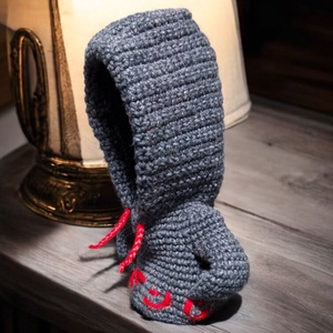 Horgolt kapucnis pulcsi autó sebváltóra  - kellékek & szerszámok - dekorációs kellékek - egyéb kellékek - Meska.hu