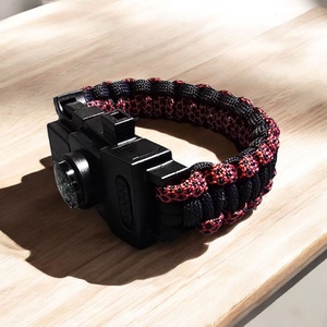 Eredeti Paracord zsinórból, túlélő csattal karkötő  - ékszer - karkötő - széles karkötő - Meska.hu