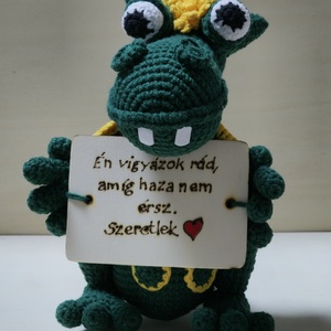 Amigurumi horgolt  Sárkány  Táblás Őrző  - játék & sport - plüssállat & játékfigura - plüss mesefigurák - Meska.hu