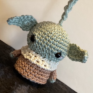 Baby Yoda- jellegű figura - játék & sport - baba & babaház - baba - Meska.hu