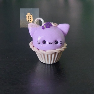 Levendulás cica cupcake medál, Ékszer, Nyaklánc, Medál, Gyurma, MESKA