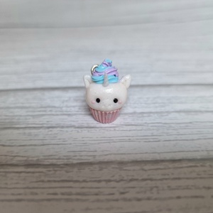 Unikornis cupcake medál - ékszer - nyaklánc - medál - Meska.hu