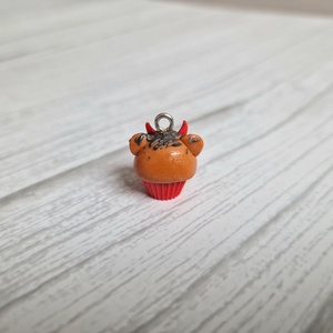 Ördög maci cupcake medál - ékszer - nyaklánc - medál - Meska.hu Ördög maci cupcake medál - ékszer - nyaklánc - medál - Meska.hu