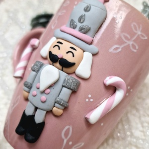 Derűs Diótörő karácsonyi bögre - rózsaszín - otthon & életmód - konyhafelszerelés, tálalás - tálalás - bögre & csésze - Meska.hu