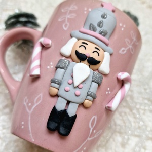 Derűs Diótörő karácsonyi bögre - rózsaszín - otthon & életmód - konyhafelszerelés, tálalás - tálalás - bögre & csésze - Meska.hu