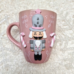 Derűs Diótörő karácsonyi bögre - rózsaszín - Meska.hu