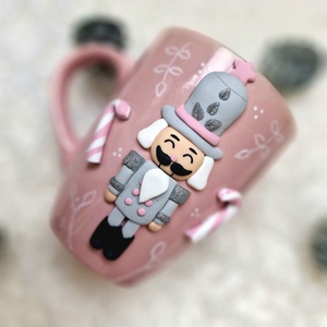 Derűs Diótörő karácsonyi bögre - rózsaszín - otthon & életmód - konyhafelszerelés, tálalás - tálalás - bögre & csésze - Meska.hu