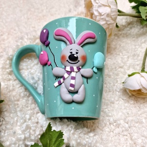 Színes bögre - Nyuszi lufikkal - ünnepi díszek, dekorációk - húsvéti díszek és dekorációk - húsvéti bögre - Meska.hu