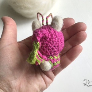 Tűnemezelt-horgolt aranyos nyuszi baba - otthon & életmód - dekoráció - fali és függő dekoráció - függődísz - Meska.hu