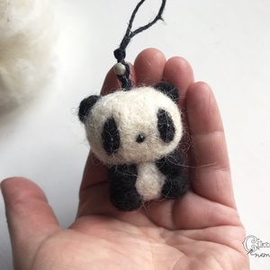 Tűnemezelt mini panda - játék & sport - plüssállat & játékfigura - maci - Meska.hu
