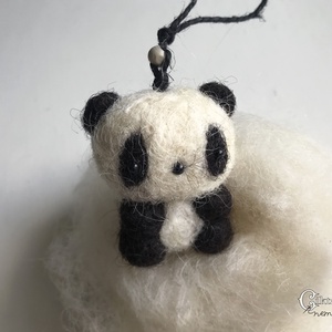 Tűnemezelt mini panda - játék & sport - plüssállat & játékfigura - maci - Meska.hu