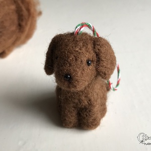 Magyar kutyafajták magyar gyapjúból - nemezelt magyar vizsla kölyök növényi festésű cigája gyapjúból - Meska.hu
