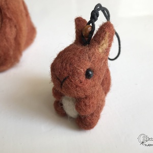 Tűnemezelt aranyos mókus figura, Táska & Tok, Kulcstartó & Táskadísz, Kulcstartó, Nemezelés, MESKA