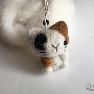 Tűnemezelt aranyos trikolor cica - játék & sport - plüssállat & játékfigura - cica - Meska.hu