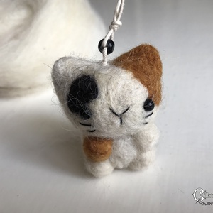 Tűnemezelt aranyos trikolor cica - Meska.hu