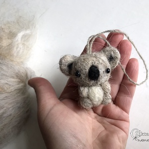 Tűnemezelt aranyos koala - karácsony - karácsonyi lakásdekoráció - karácsonyfadíszek - Meska.hu