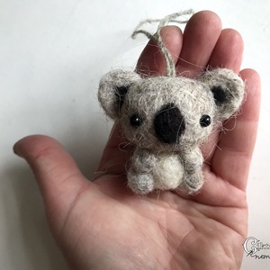 Tűnemezelt aranyos koala - karácsony - karácsonyi lakásdekoráció - karácsonyfadíszek - Meska.hu