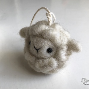 Tűnemezelt aranyos bárány - játék & sport - plüssállat & játékfigura - plüss bárány - Meska.hu