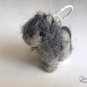 Tűnemezelt szürke póni/lovacska, Játék & Sport, Plüssállat & Játékfigura, Ló, Nemezelés, MESKA