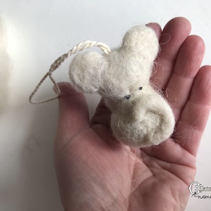 Tűnemezelt fehér kisegér piros szívvel - játék & sport - plüssállat & játékfigura - egér - Meska.hu