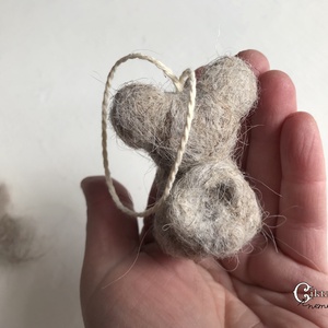 Tűnemez szürke kisegér szívvel, aranyos Valentin-napi ajándék - játék & sport - plüssállat & játékfigura - egér - Meska.hu