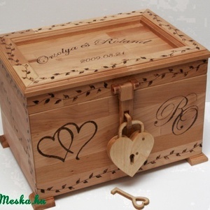 Ftrix részére lefoglalva!!!! - Esküvői láda fából szív lakattal -  - Meska.hu
